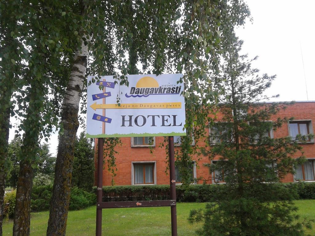 Daugavkrasti Hotel Jekabpils Exterior photo